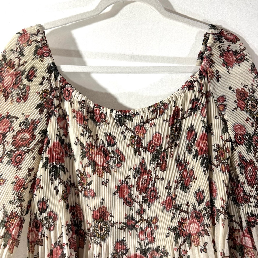 Aritzia Wilfred Floral Pleated Peasant Top tie sleeve - Picture 2 of 13